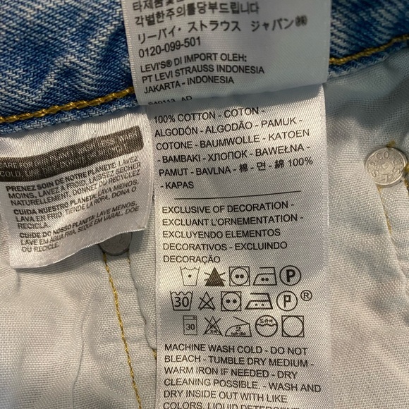 LEVI’S 501 “Big E” Jean Shorts Ripped Distressed Size 28 - Picture 13 of 13